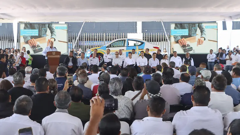 Los trabajadores del volante recorren calles e historias de la ciudad
